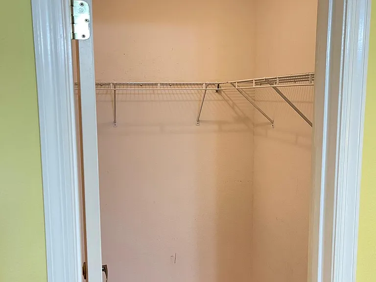 3658 Joshua Ln — Photo 4