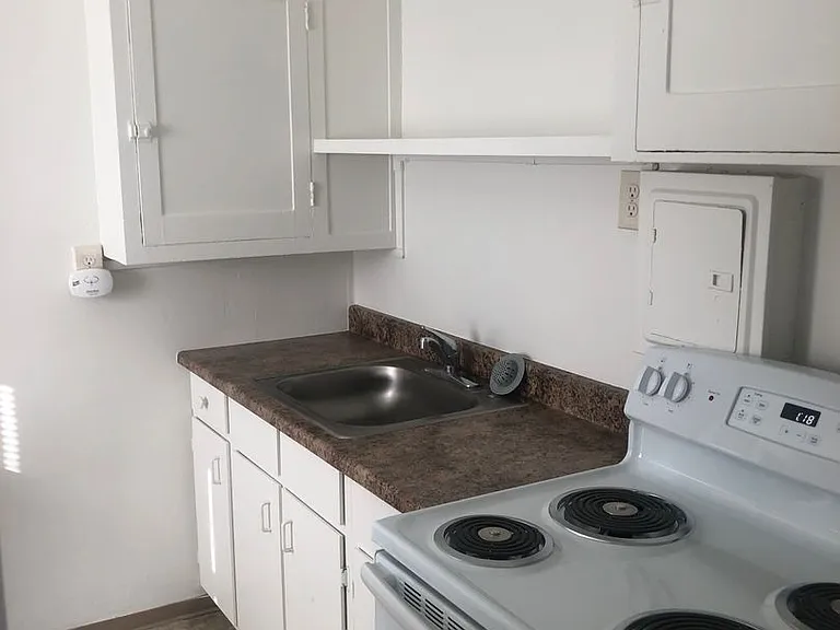 1120 Pine St #102 — Photo 2