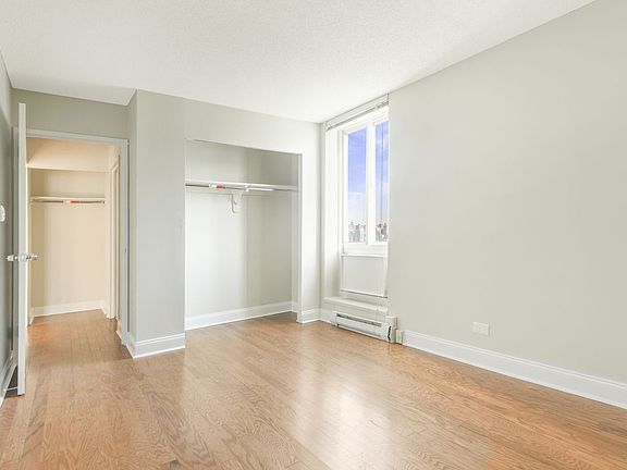 4th image of 540 Main St APT 1910