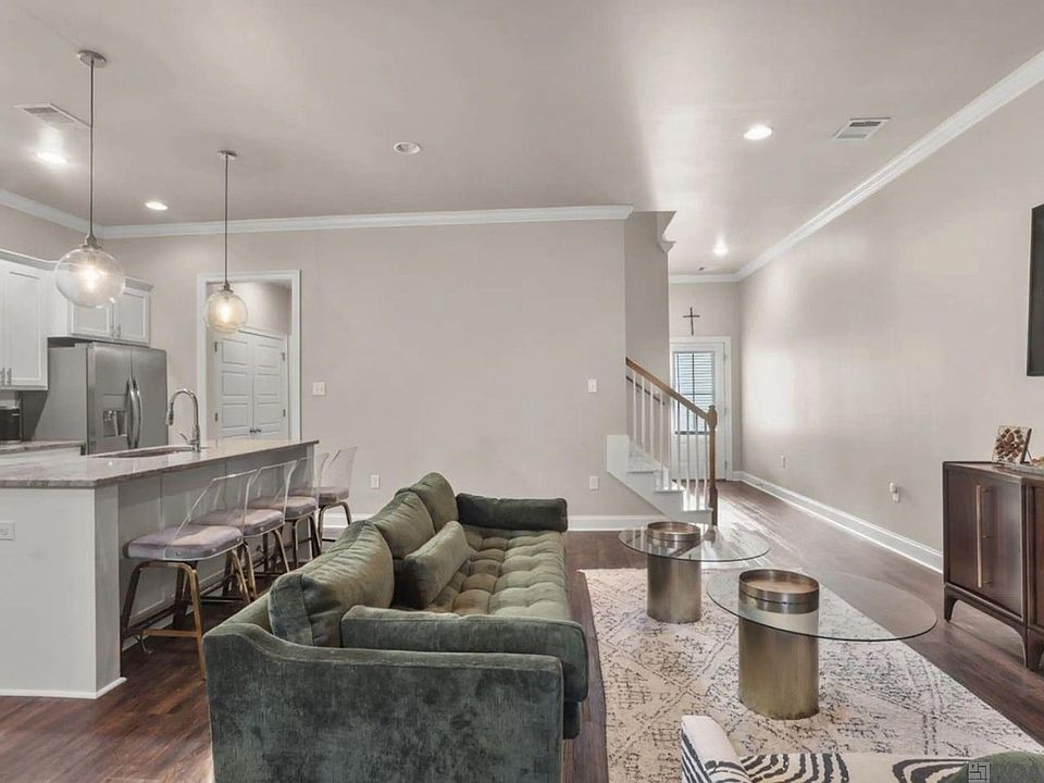 1st image of 8123 Stonelake Circle East Ave