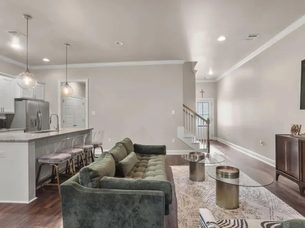 8123 Stonelake Circle East Ave, Baton Rouge, LA 70820