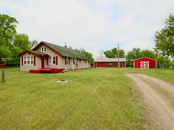 24696 160th St, Staples, MN 56479