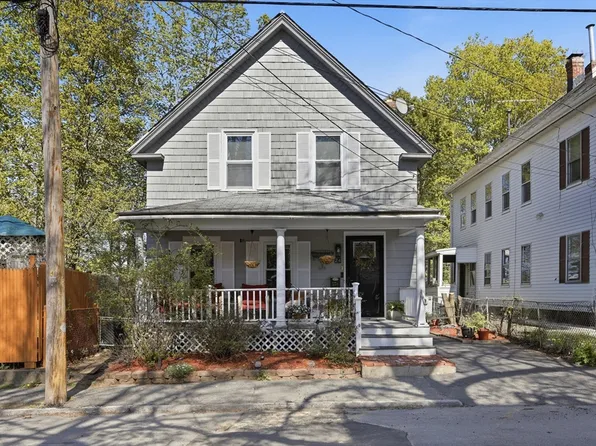24 Lawrence St, Fitchburg, MA 01420