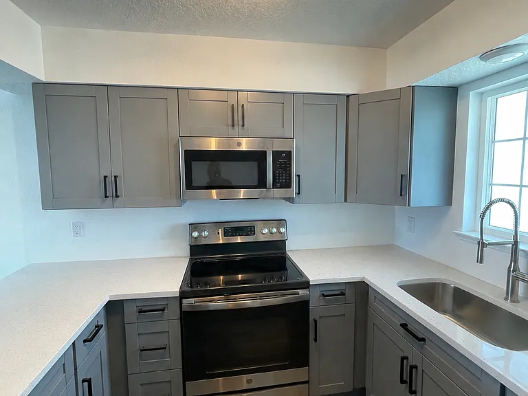 410 Ocean Marina Dr — Photo 5