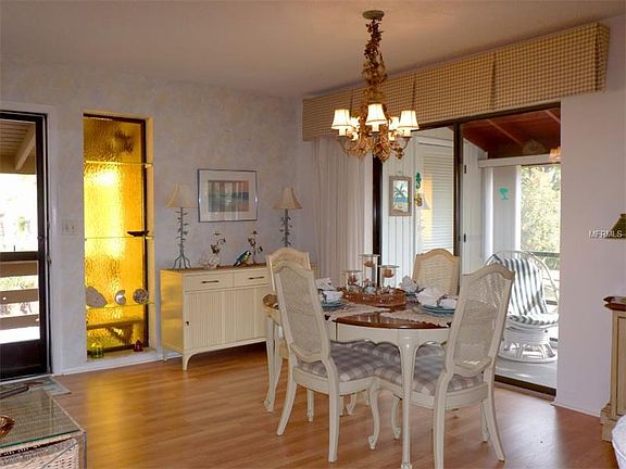 3rd image of 20 Quails Run Blvd Unit 4