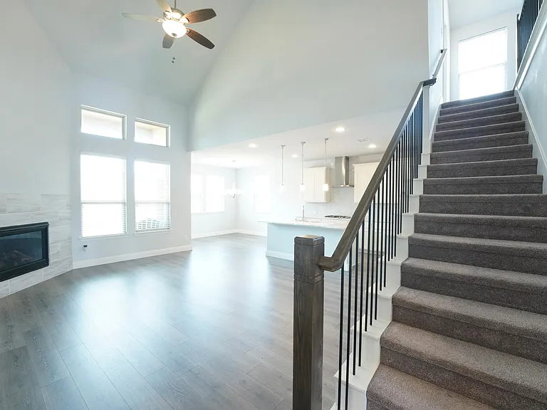 3324 Wildwood Dr — Photo 3