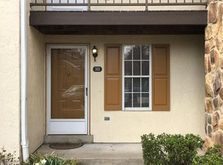 311 Valley Stream Ln, Chesterbrook, PA 19087