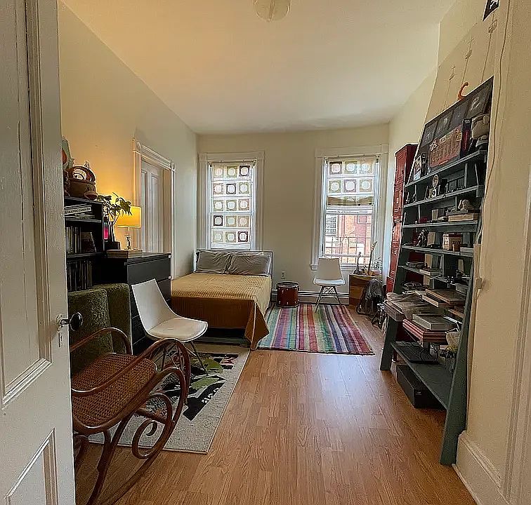 1st image of 2 Linden St #R