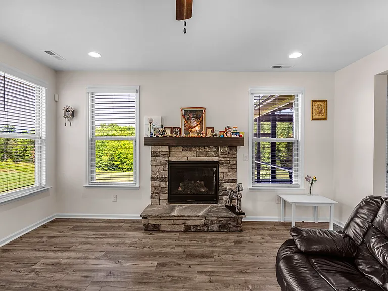 10245 Paper Birch Dr — Photo 10