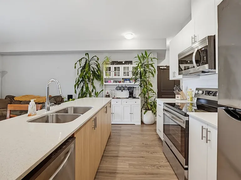 2380 Cleroux Cres #101 — Photo 4