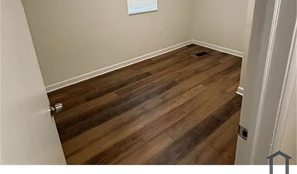4404 Banks Pl NE — Photo 23