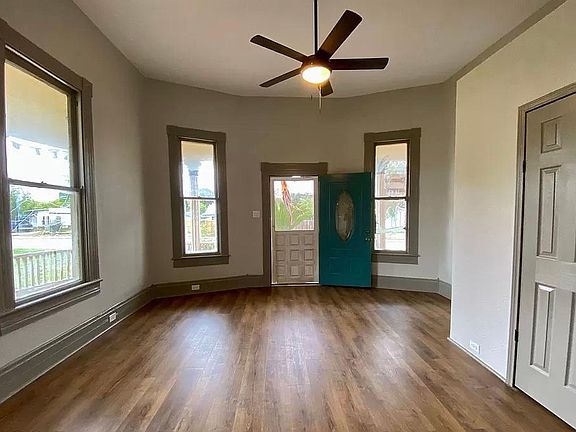 4th image of 1515 E Southcross Blvd APT 1