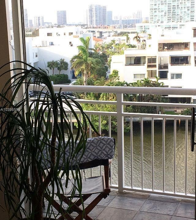 1st image of 400 Kings Point Dr APT 728