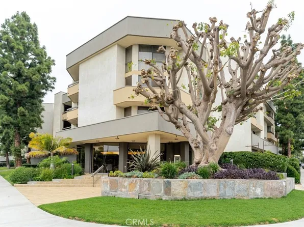 750 S Spaulding Ave APT 129, Los Angeles, CA 90036