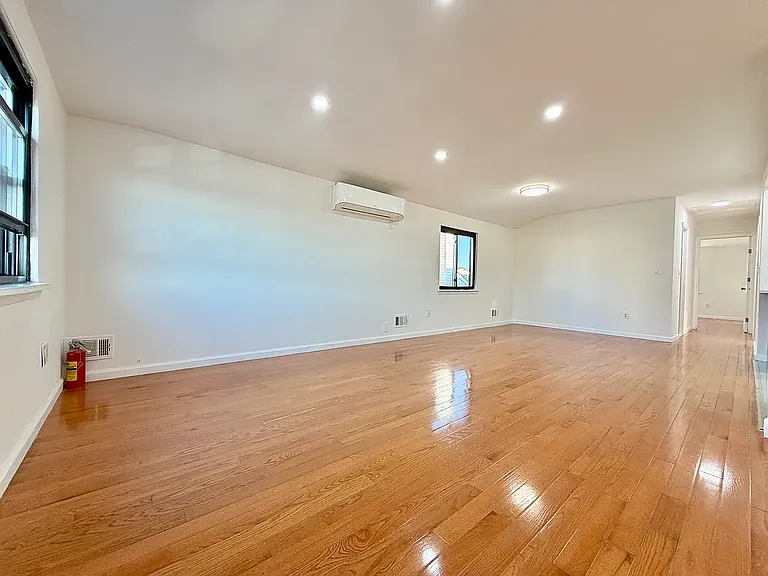 216 Monahan Ave #2F — Photo 7