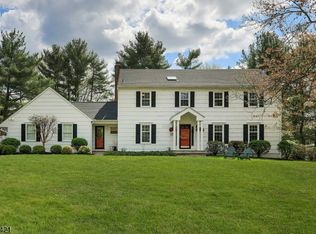 19 Eton Pl, Basking Ridge, NJ 07920