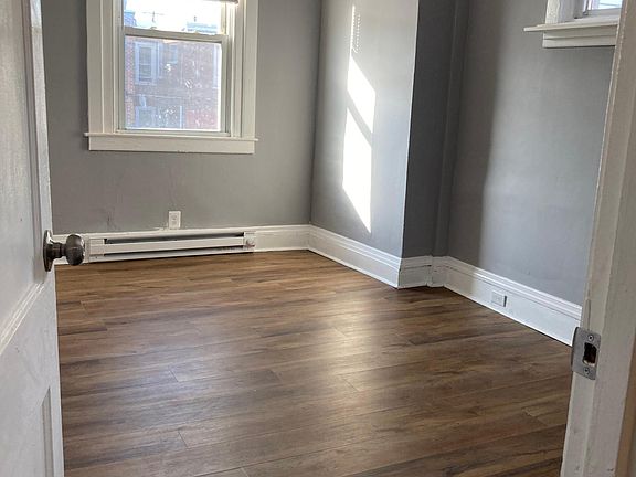 2nd image of 5158 Leiper St #2