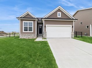 606 NE Hunter Dr, Ankeny, IA 50021