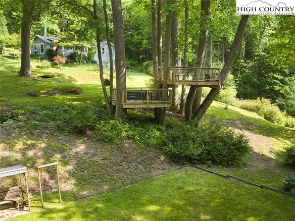 775 Pleasant Valley Road, Banner Elk, NC 28604