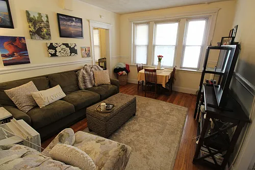 264 Kelton St Photo 1