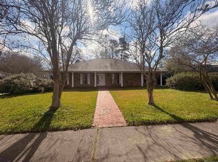 1162 Kenilworth Pkwy, Baton Rouge, LA 70808