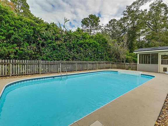 2nd image of 3208 N Shannon Lakes Dr