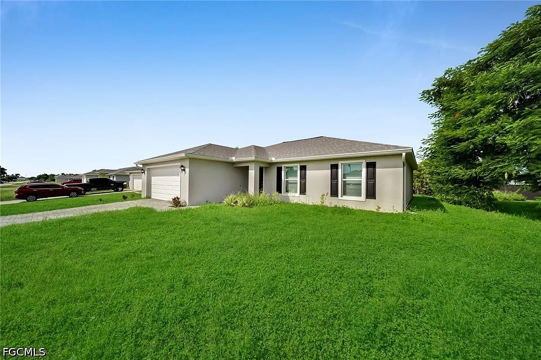 4 bed, 2.0 bath, 1651 sqft, $2,000 — Photo 3
