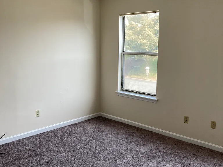 521 Clubhouse Way — Photo 11