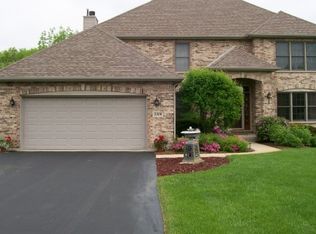 3306 Cardinal Ln, Spring Grove, IL 60081