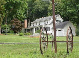 29 Poor House Rd, Newtown, CT 06470