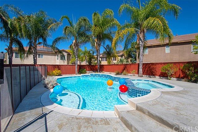 1st image of 31546 Rosales Ave