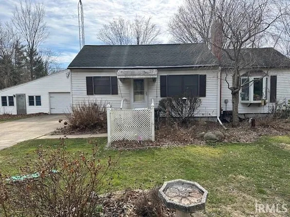 26934 Dunn Rd, South Bend, IN 46628