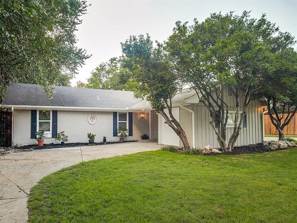 1st image of 805 Valley Creek Dr