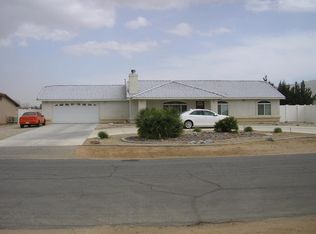 21065 Nandina St, Apple Valley, CA 92308