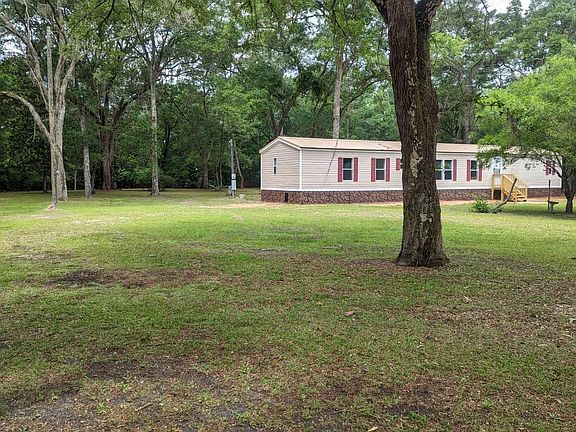 2nd image of 90 Tall Pine Dr