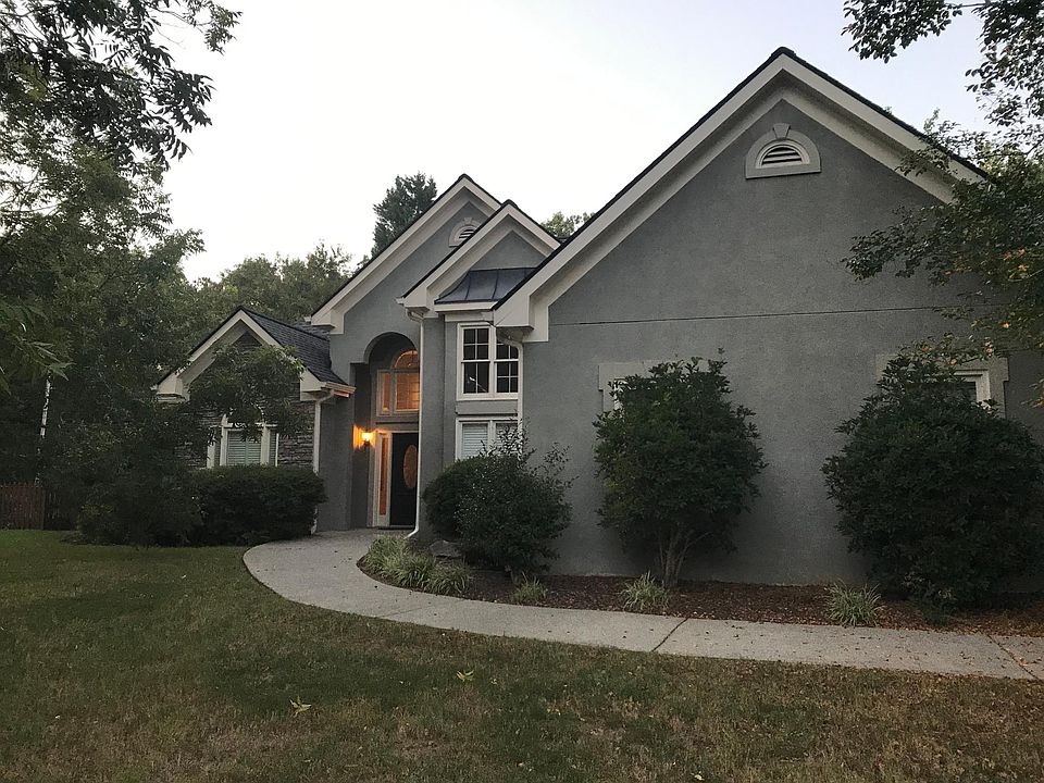 Exterior- double side garage