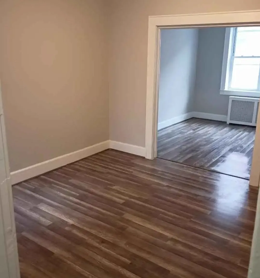 6124 Polk St — Photo 3