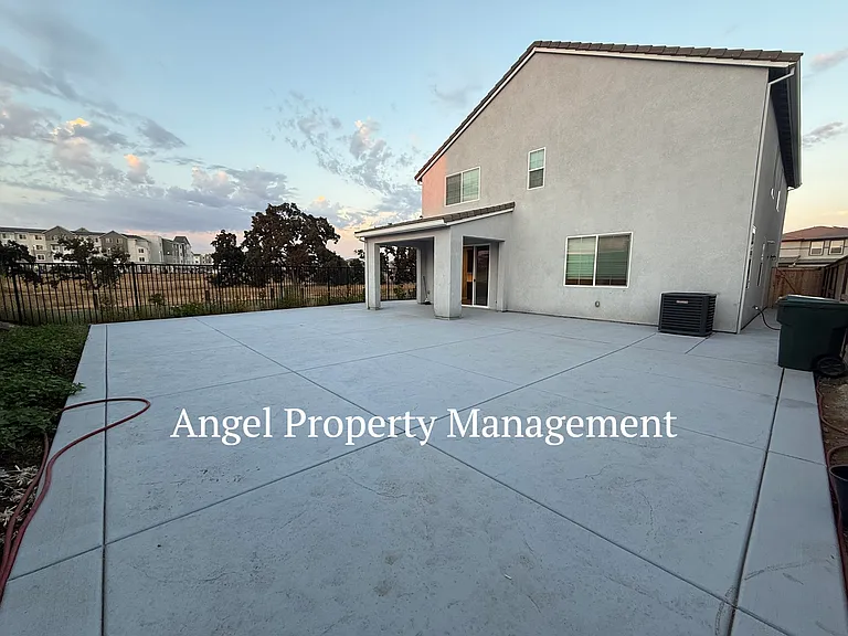 433 Fuchsia Ct — Photo 20