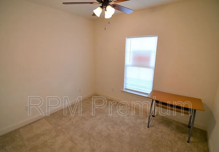 7108 Kenilworth Crossing Ave — Photo 25