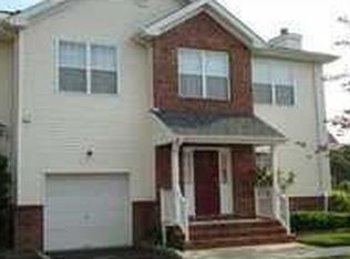 255 Pinelli Dr, Piscataway, NJ 08854