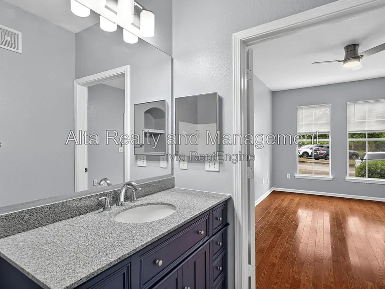 8290 Gate Pkwy #601 — Photo 24