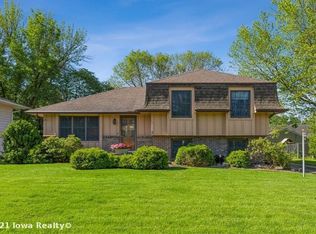 902 Ashwood Ave, Norwalk, IA 50211