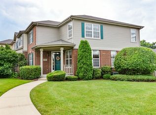 6701 Pine Lake Dr, Tinley Park, IL 60477