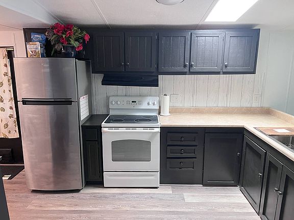 2nd image of 7008 Daffodil Dr