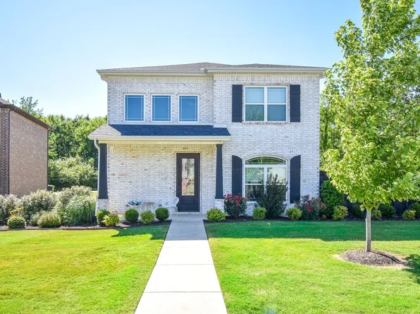 521 N Salem Rd, Fayetteville, AR 72704