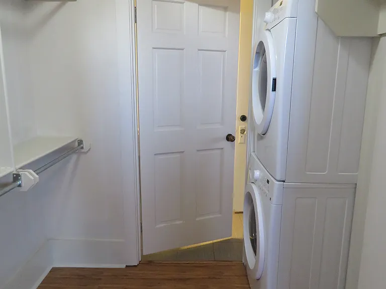 519 E Capitol Ave #3B — Photo 9