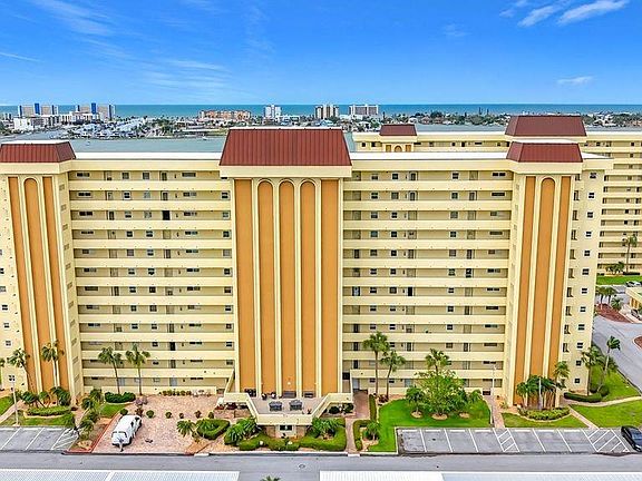5th image of 4550 Cove Cir APT 302