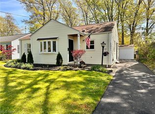 26631 Knickerbocker Rd, Bay Village, OH 44140