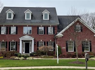 4801 Stonebridge Dr, Gibsonia, PA 15044