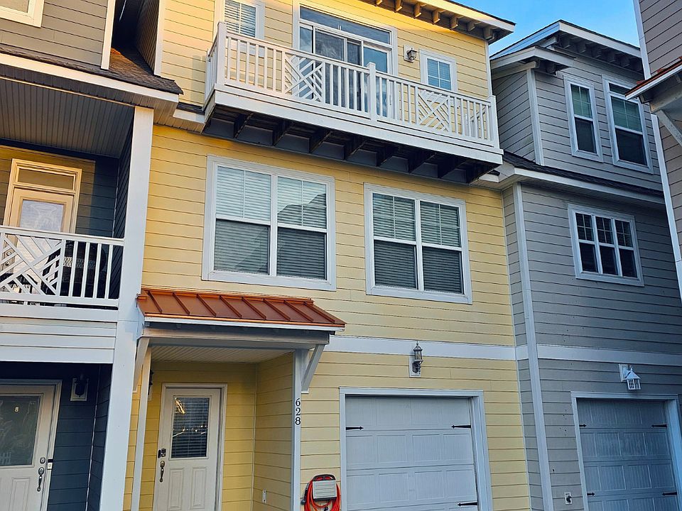 628 Foster Ln